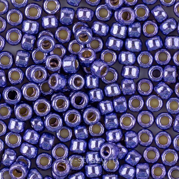 Бисер круглый 8/0 #0581PF Permanent Finish Гальванизированный фиолетовый