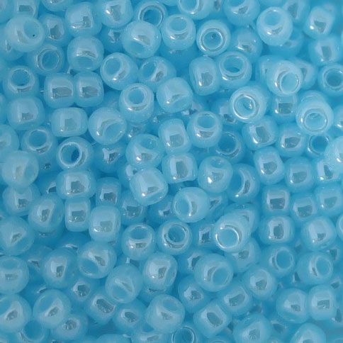 Бисер круглый 15/0 #0143 Цейлон, бледно-голубой/перламутровый